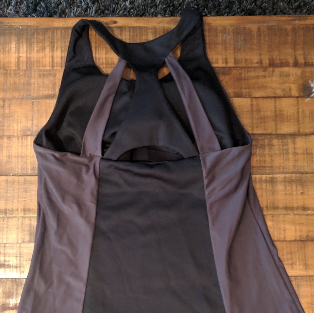 Fabletics performance tank - Picture 4 of 5